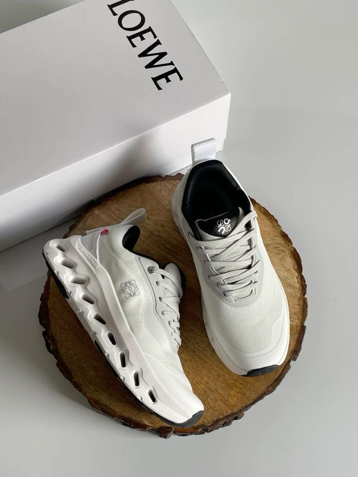 Cloudtilt x Loewe - Sand / White