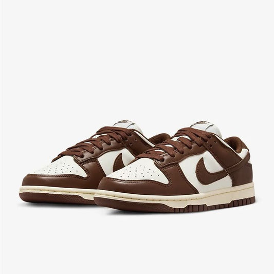 Nike Dunk Low - Brown / White