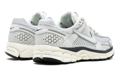 Nike Air Zoom Vomero 5 - Photon Dust Metallic Silver