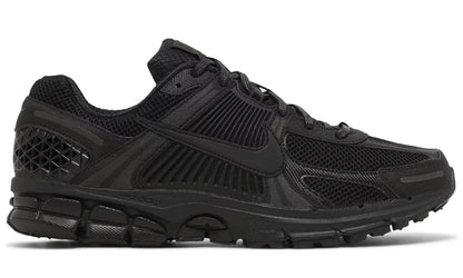Nike Air Zoom Vomero 5 - Triple Black