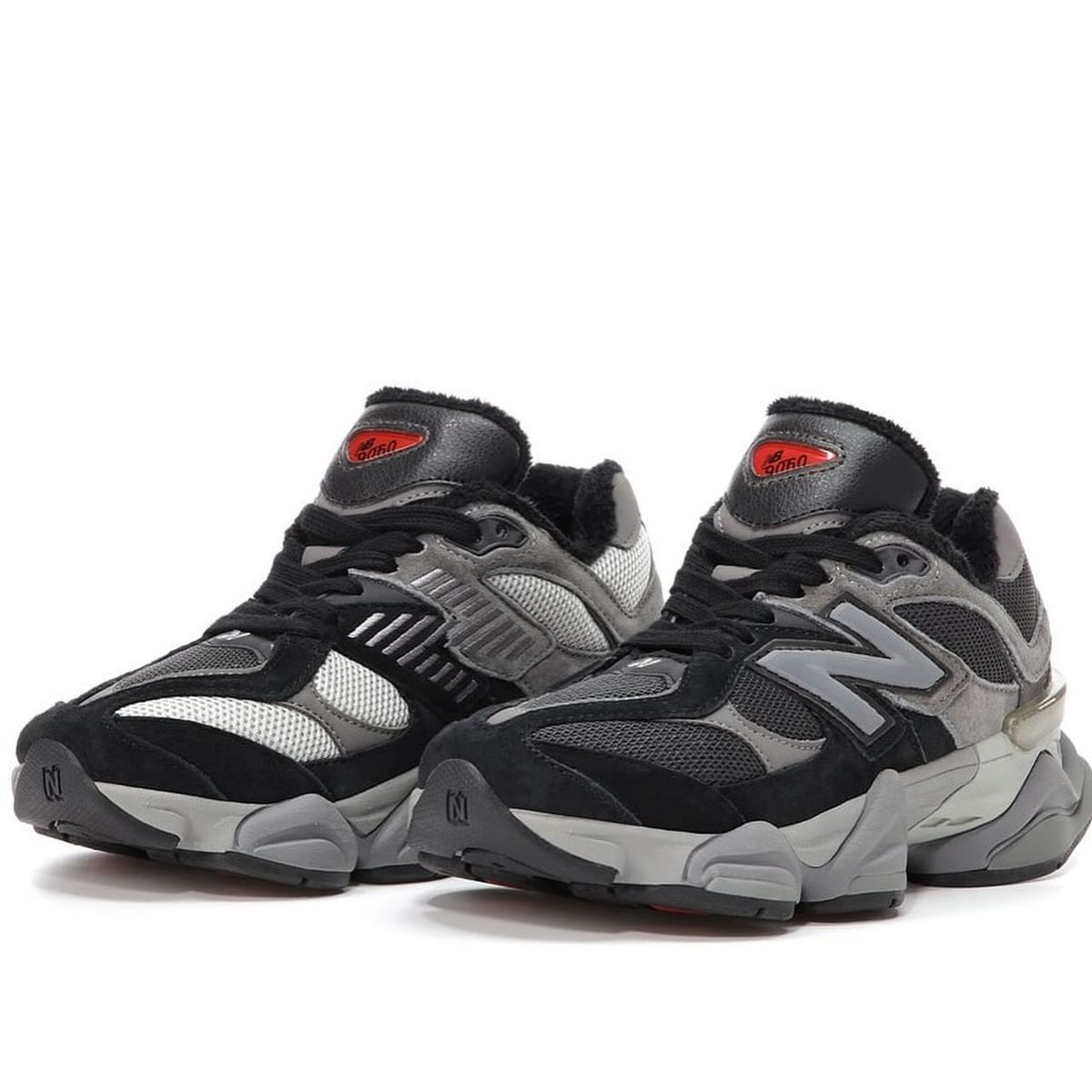 New Balance 9060- Black / Grey