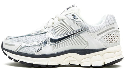 Nike Air Zoom Vomero 5 - Photon Dust Metallic Silver