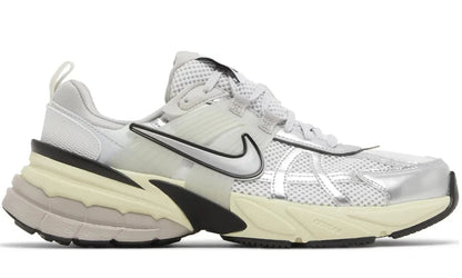 Nike V2k Run - Metallic Silver