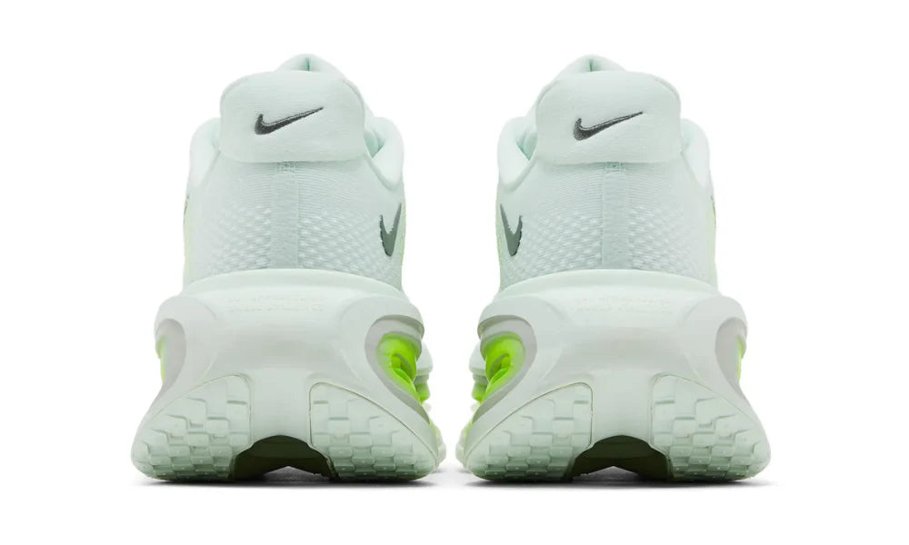 Nike Vomero Premium - Barely Volt