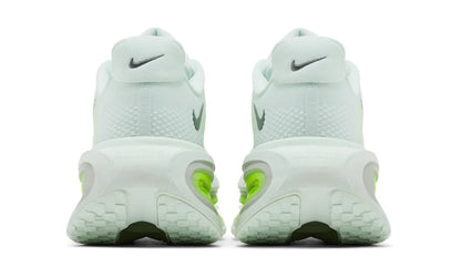 Nike Vomero Premium - Barely Volt