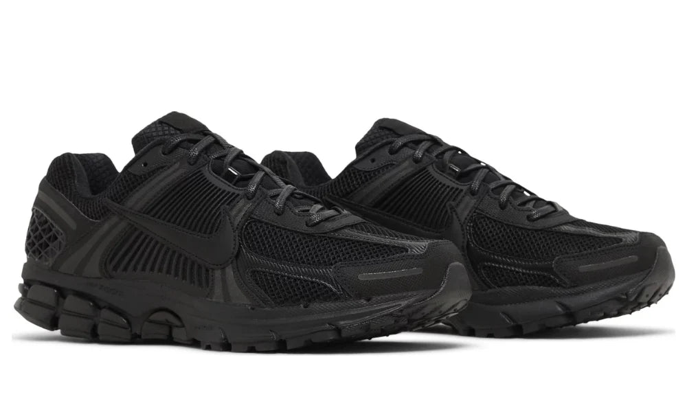 Nike Air Zoom Vomero 5 - Triple Black