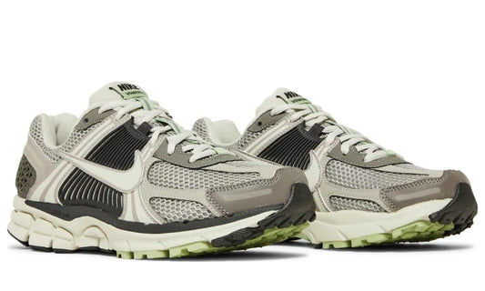 Nike Air Zoom Vomero 5 - Cobblestone