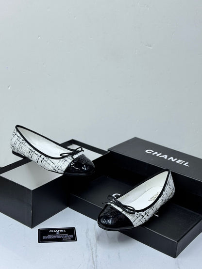 Chanel Ballerina- White
