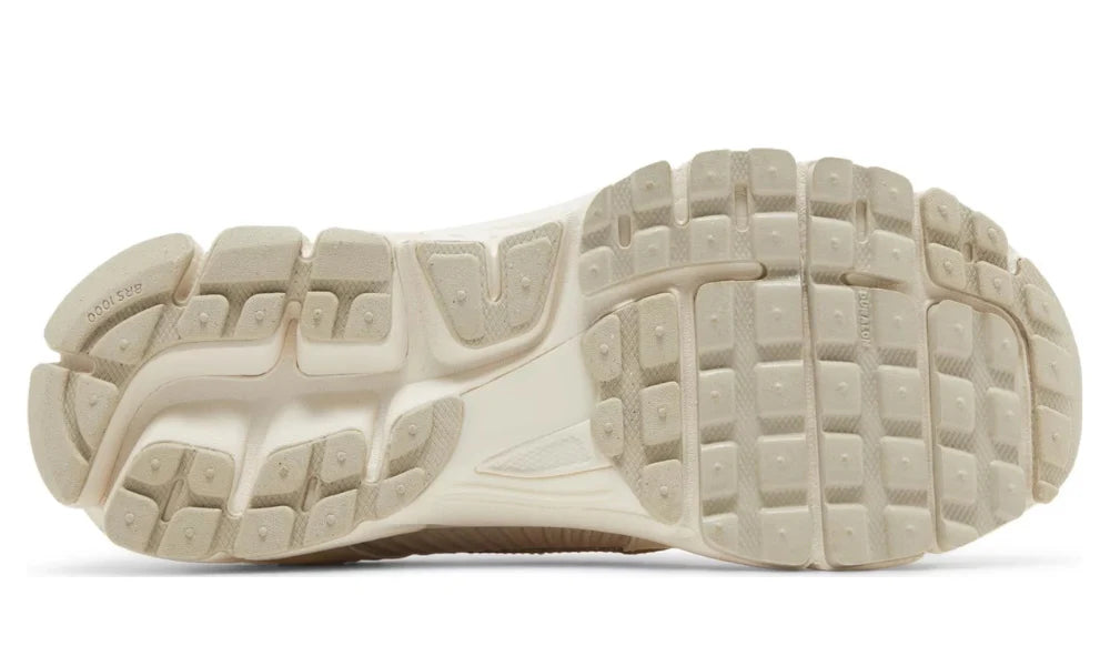 Nike Air Zoom Vomero 5 - Sail Light Orewood Brown