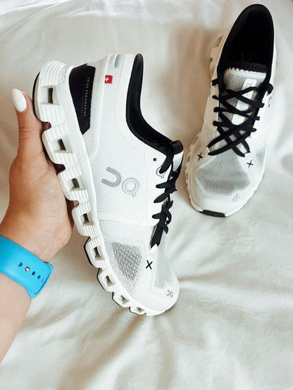 Cloud X 4 - Black/ White