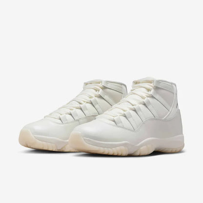 Air Jordan 11 Retro - Full White