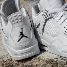 Air Jordan 4 Retro - White / White
