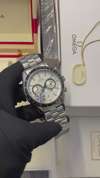Omega Speedmaster Racing Master Chronometer