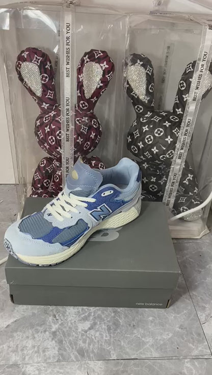 New Balance 2002R "Protection Pack - Light Artic / Grey Purple